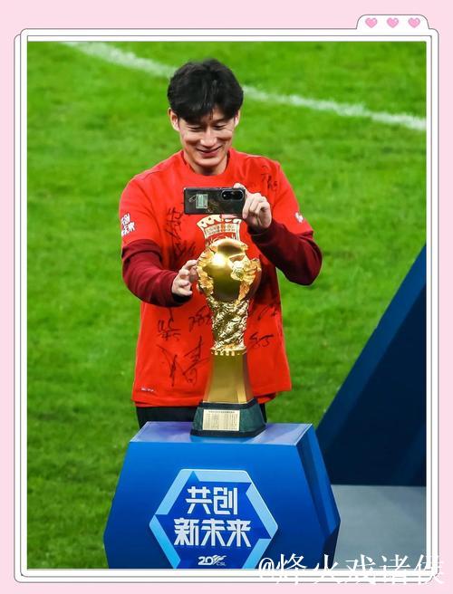 于海建言新生代:留洋踢球要趁早 切莫想一步登天 于海建言新生代:留洋踢球要趁早 切莫想一步登天