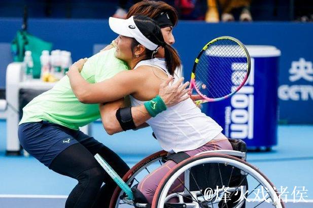 吴尊张之臻携网球场上的“轮椅舞者” 共赴名人精英表演赛